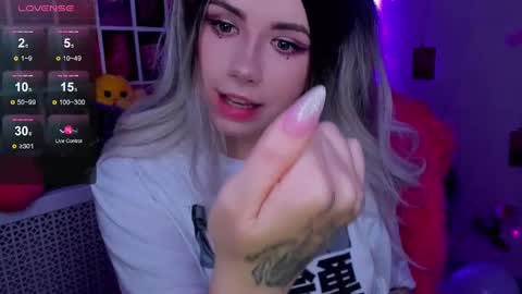  SparkleMona  online show from February 10, 2025, 2:08 am