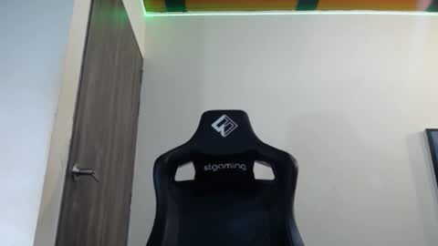     online show from February 5, 2025, 5:52 am