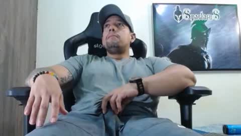     online show from September 25, 2025, 5:33 am