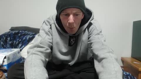 Snapshot of spazzy2 chatting on November 3, 2025, 7:59 pm spazzy2 online show from November 3, 2025, 7:59 pm