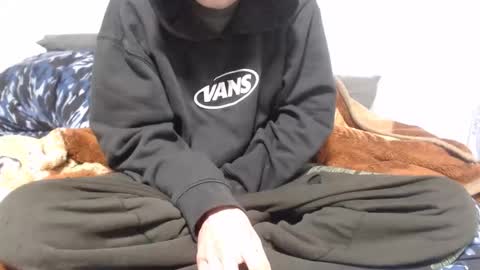 Snapshot of spazzy2 chatting on November 4, 2025, 8:02 am spazzy2 online show from November 4, 2025, 8:02 am