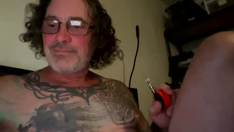 Snapshot of specter1972 chatting on May 18, 2026, 11:32 pm specter1972 online show from May 18, 2026, 11:32 pm