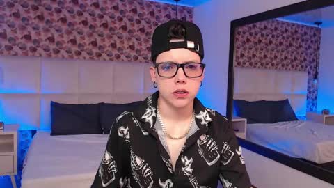 spencerm_ online show from October 19, 2025, 4:29 pm