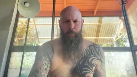 Beard Guy online show from November 6, 2025, 3:07 am