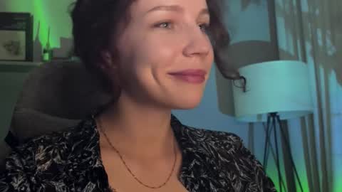 spicy___caramel online show from November 8, 2025, 4:51 pm