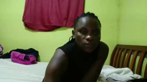 spicy_bella69 online show from May 16, 2026, 8:29 pm