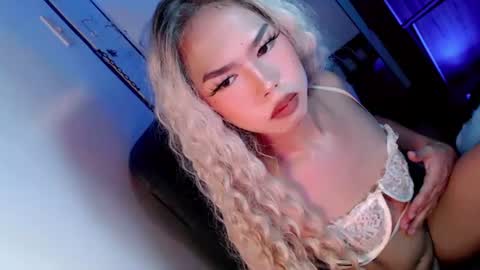 Snapshot of spicy_hot_carolina chatting on June 23, 2026, 10:35 am CAROLINA carol online show from June 23, 2026, 10:35 am