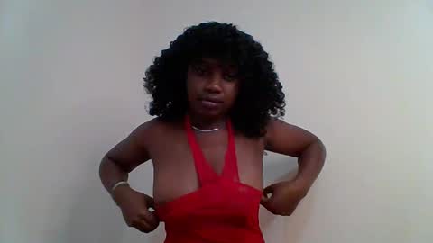 Snapshot of spicy_linna chatting on May 31, 2026, 2:13 pm Sweet Baib online show from May 31, 2026, 2:13 pm