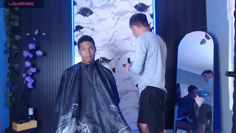    online show from September 23, 2025, 8:01 pm