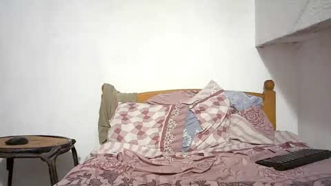 spicybuoy online show from April 10, 2026, 5:17 pm