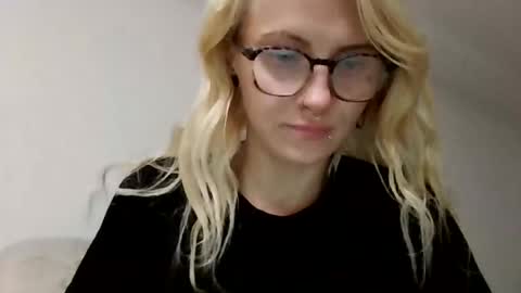 spicyspicy99 online show from August 5, 2026, 7:11 am