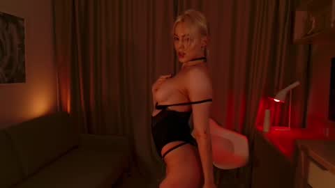 Elizabeth online show from December 27, 2024, 6:42 pm