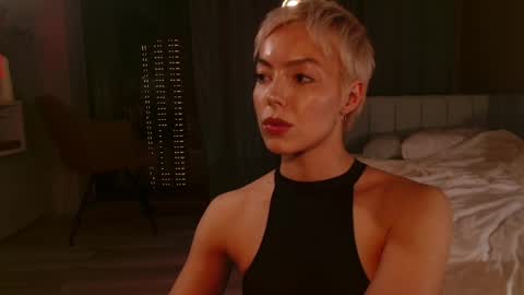 Elizabeth online show from April 22, 2026, 5:25 pm