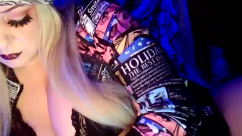 Vanessa Spade online show from November 13, 2025, 6:12 am