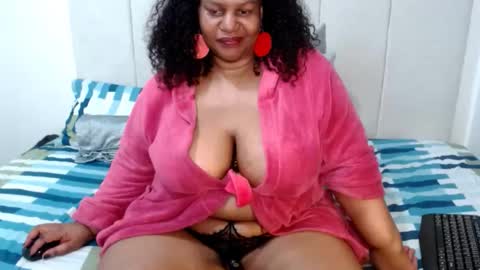 Snapshot of splendidtalitha chatting on May 20, 2026, 10:05 pm SplendidTalitha online show from May 20, 2026, 10:05 pm