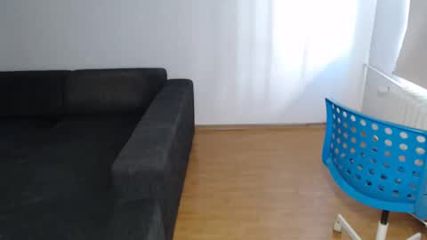 Doll online show from March 5, 2025, 11:38 am