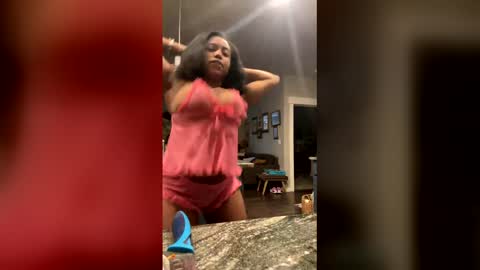 Snapshot of spoilprincesschloee chatting on December 20, 2025, 11:23 pm spoilprincesschloee online show from December 20, 2025, 11:23 pm