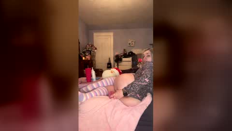 sporegeous online show from February 8, 2026, 8:12 pm