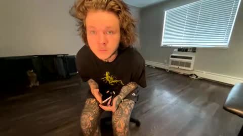 sportsfreak1619 online show from November 28, 2025, 9:28 pm