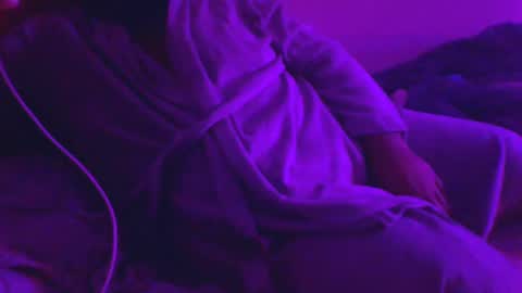 Snapshot of sprmssvblckhl chatting on December 27, 2024, 10:45 am Your Favorite Holes Favorite Hole online show from December 27, 2024, 10:45 am