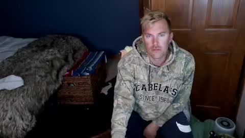 Snapshot of spun_redneck chatting on April 3, 2026, 9:40 am Spun Redneck online show from April 3, 2026, 9:40 am