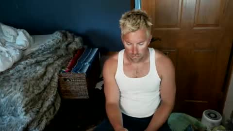 Snapshot of spun_redneck chatting on May 25, 2026, 1:00 am Spun Redneck online show from May 25, 2026, 1:00 am