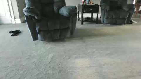 Snapshot of sqrtshow chatting on May 18, 2026, 10:26 pm sqrtshow online show from May 18, 2026, 10:26 pm