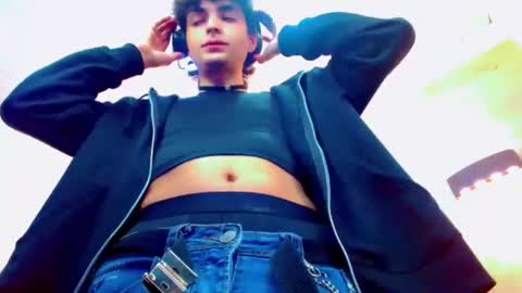 ethan online show from December 22, 2025, 2:58 pm