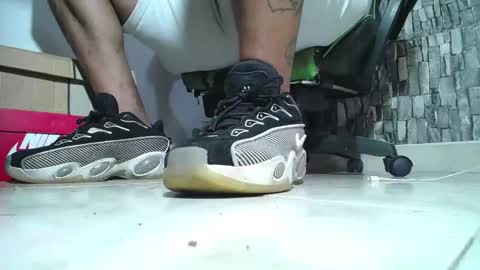 sr master cum its my old account online show from March 27, 2026, 9:47 pm