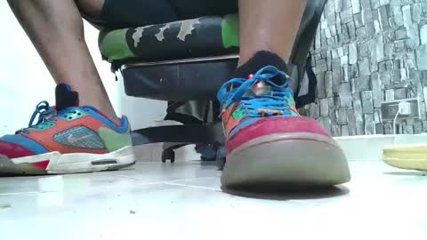 sr master cum its my old account online show from April 21, 2026, 5:17 pm