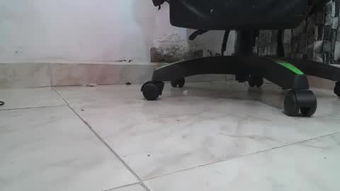 Snapshot of srfindomfeet_ chatting on May 26, 2026, 4:25 pm sr master cum its my old account online show from May 26, 2026, 4:25 pm