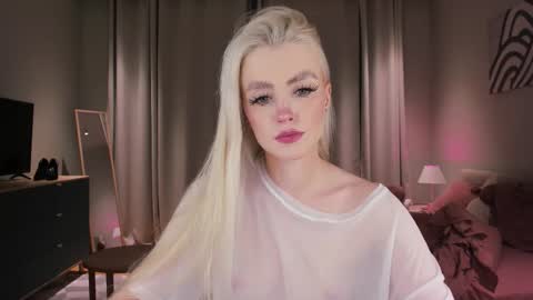 Alexandra online show from March 1, 2026, 10:56 pm