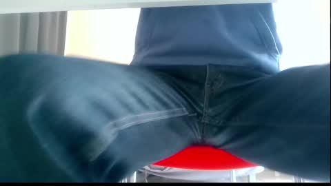 ssenzo online show from December 25, 2024, 2:23 pm