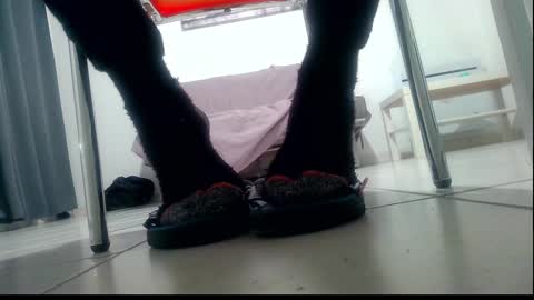 ssenzo online show from February 23, 2025, 8:33 pm