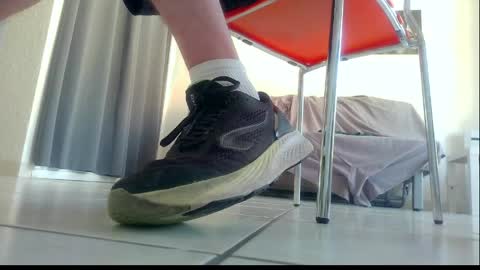 ssenzo online show from April 19, 2026, 9:30 am