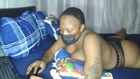 ssexxyred online show from April 21, 2026, 2:04 am