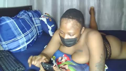 ssexxyred online show from April 21, 2026, 3:02 am