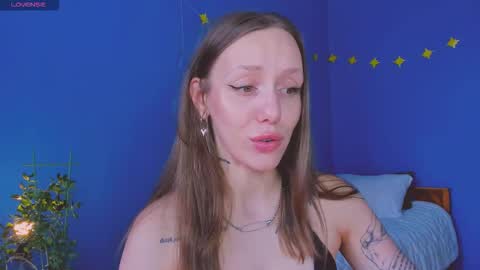 Snapshot of sshawty chatting on September 10, 2025, 5:18 am Anni if Im offline for a long time Im depressed feel free to support me offline online show from September 10, 2025, 5:18 am