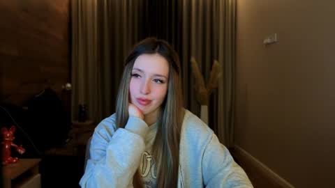 Snapshot of ssurf_time chatting on June 28, 2026, 7:20 pm Chloe online show from June 28, 2026, 7:20 pm
