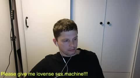 st1vemaster01 online show from April 22, 2026, 5:03 pm