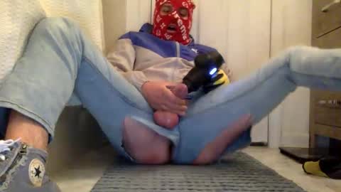 Snapshot of st3ps0n chatting on April 11, 2026, 8:35 pm st3ps0n online show from April 11, 2026, 8:35 pm
