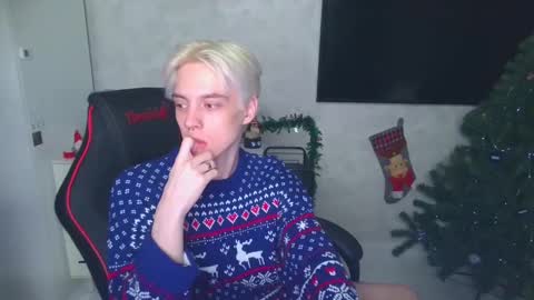 Snapshot of st_koshin chatting on December 24, 2024, 9:11 pm Nick Gasai online show from December 24, 2024, 9:11 pm