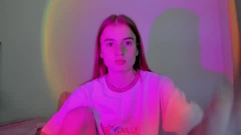 Snapshot of stacey_brow chatting on May 18, 2026, 4:02 pm stacey online show from May 18, 2026, 4:02 pm