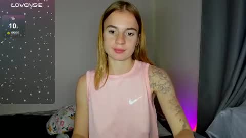 Snapshot of stacey_brow chatting on July 14, 2026, 2:05 am stacey online show from July 14, 2026, 2:05 am