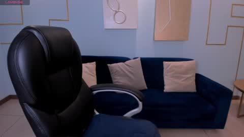 Stacy Woods online show from December 14, 2024, 1:49 pm