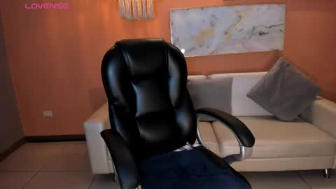 Stacy Woods online show from February 19, 2025, 5:16 pm