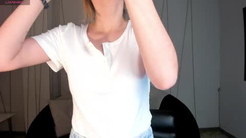Snapshot of staceywood_ chatting on May 16, 2026, 11:42 am Stacy Woods online show from May 16, 2026, 11:42 am