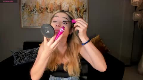 Snapshot of staceywood_ chatting on June 3, 2026, 11:46 am Stacy Woods online show from June 3, 2026, 11:46 am