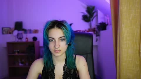 stacy  x3 online show from April 16, 2026, 8:15 am