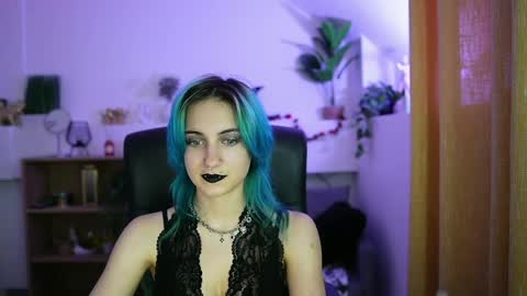 stacy  x3 online show from May 13, 2026, 1:30 pm